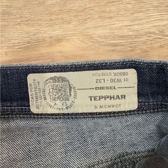 DIESEL TEPPHAR SLIM CARROT Wash 0844T Distressed Stretch Denim Jeans 30” x 26” - Picture 4 of 11